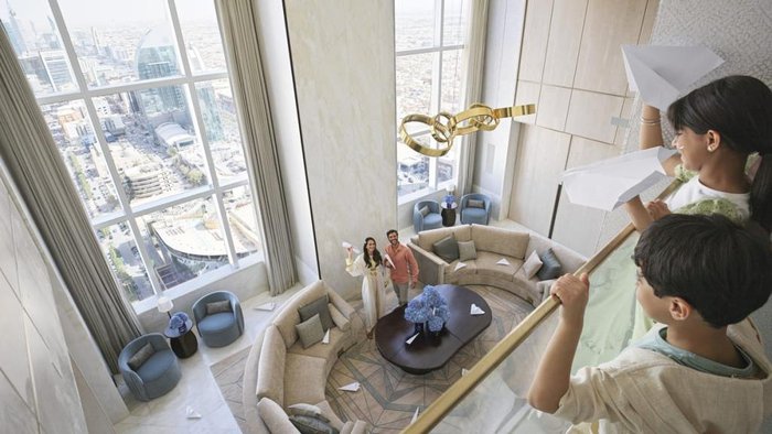 Đột nhập không gian xa hoa, rộng 371 m2 Cristiano Ronaldo vừa chuyển đến ở-2