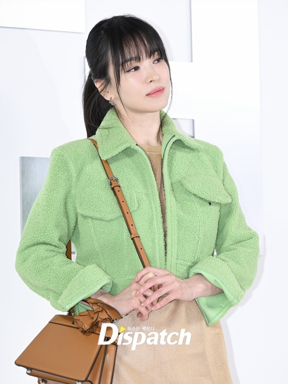 5 cách buộc tóc hack tuổi của Song Hye Kyo-3