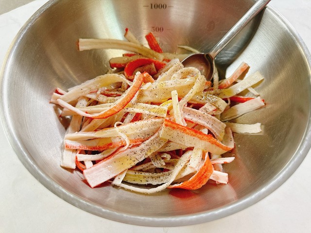 Dùng thanh cua làm snack giòn thơm chỉ trong 4 bước, để cả tuần vẫn ngon như mới-2