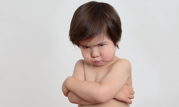 Chuyên gia: Trẻ con có biết gì đâu hay lời bao biện của cha mẹ, tự đánh tráo khái niệm nạn nhân và chối bỏ trách nhiệm dạy con?-3