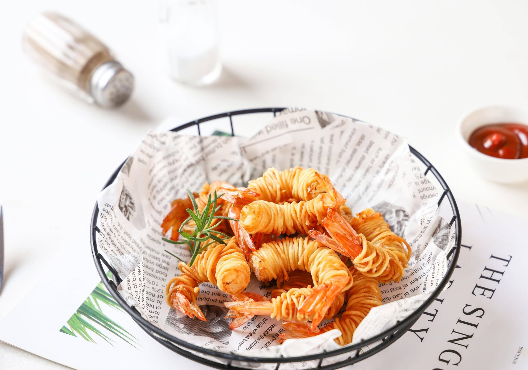 Tôm ngàn sợi: Món ăn hấp dẫn từ hình thức tới nội dung-1