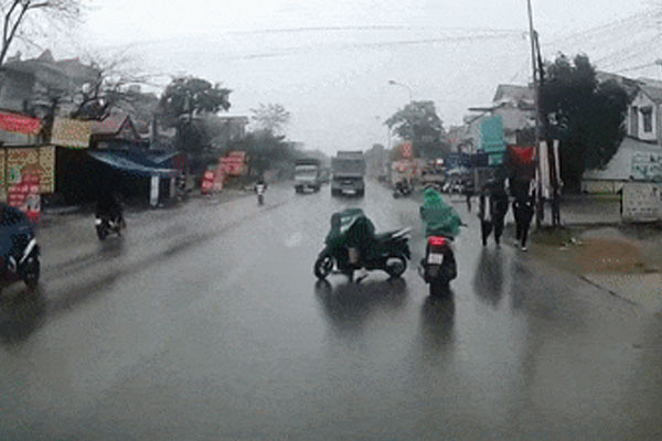 Video: Nam sinh đấm nữ giáo viên bất tỉnh và lý do gây phẫn nộ-1