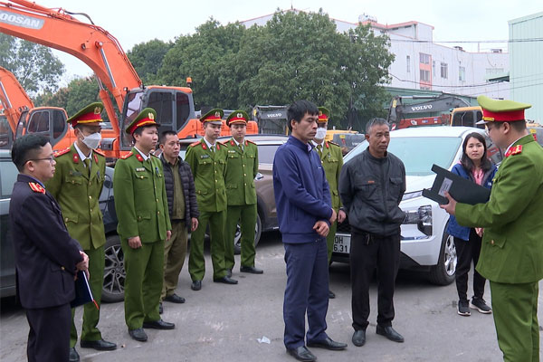 Bắt khẩn cấp giám đốc trung tâm đăng kiểm ở Hà Nội-1