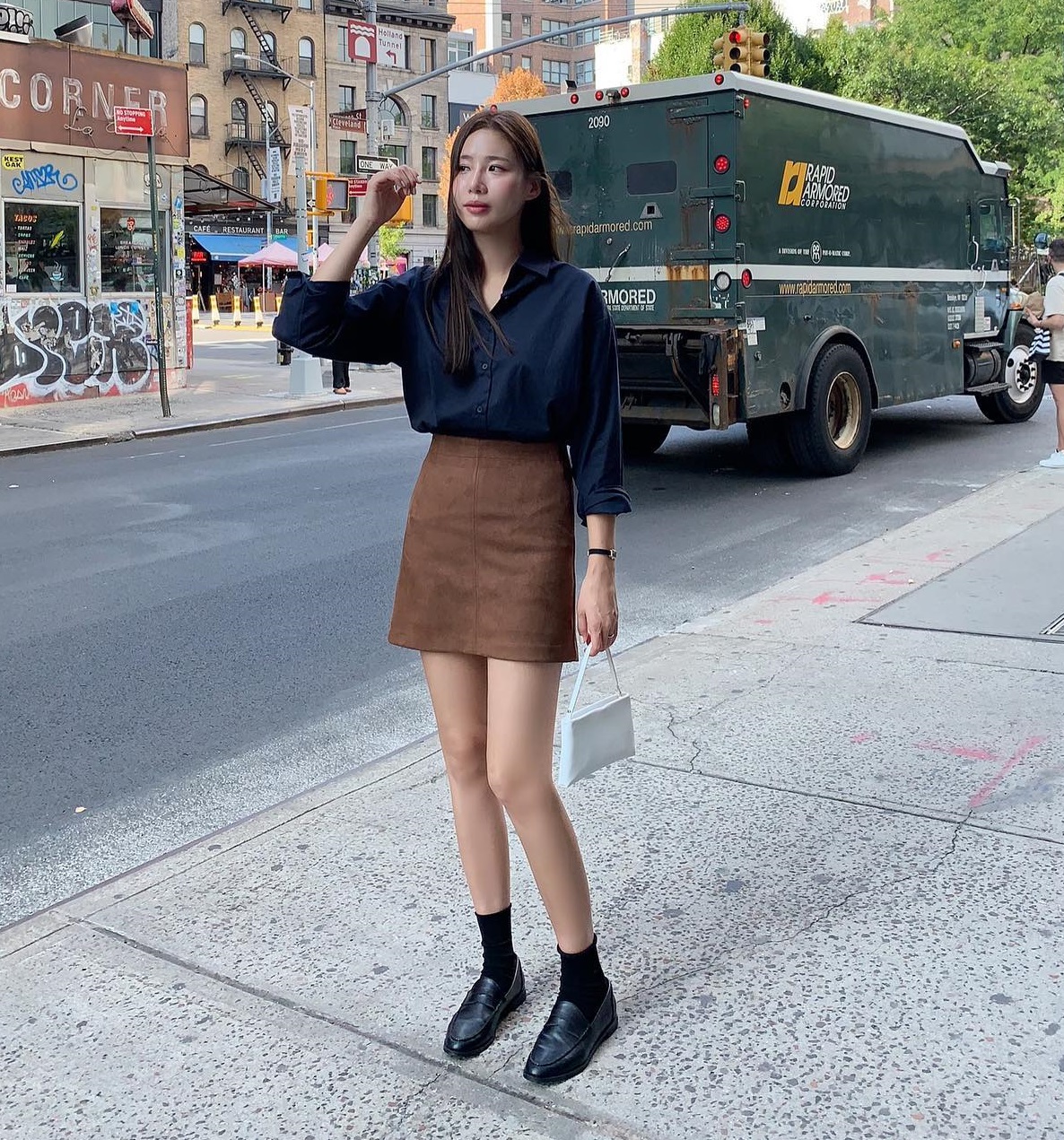 5 kiểu chân váy ngắn nên có trong tủ đồ-1