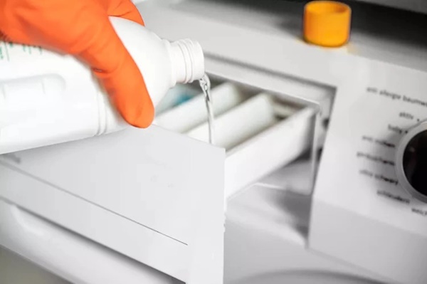 Chuyên gia mách cách loại bỏ nấm mốc khỏi máy giặt-3