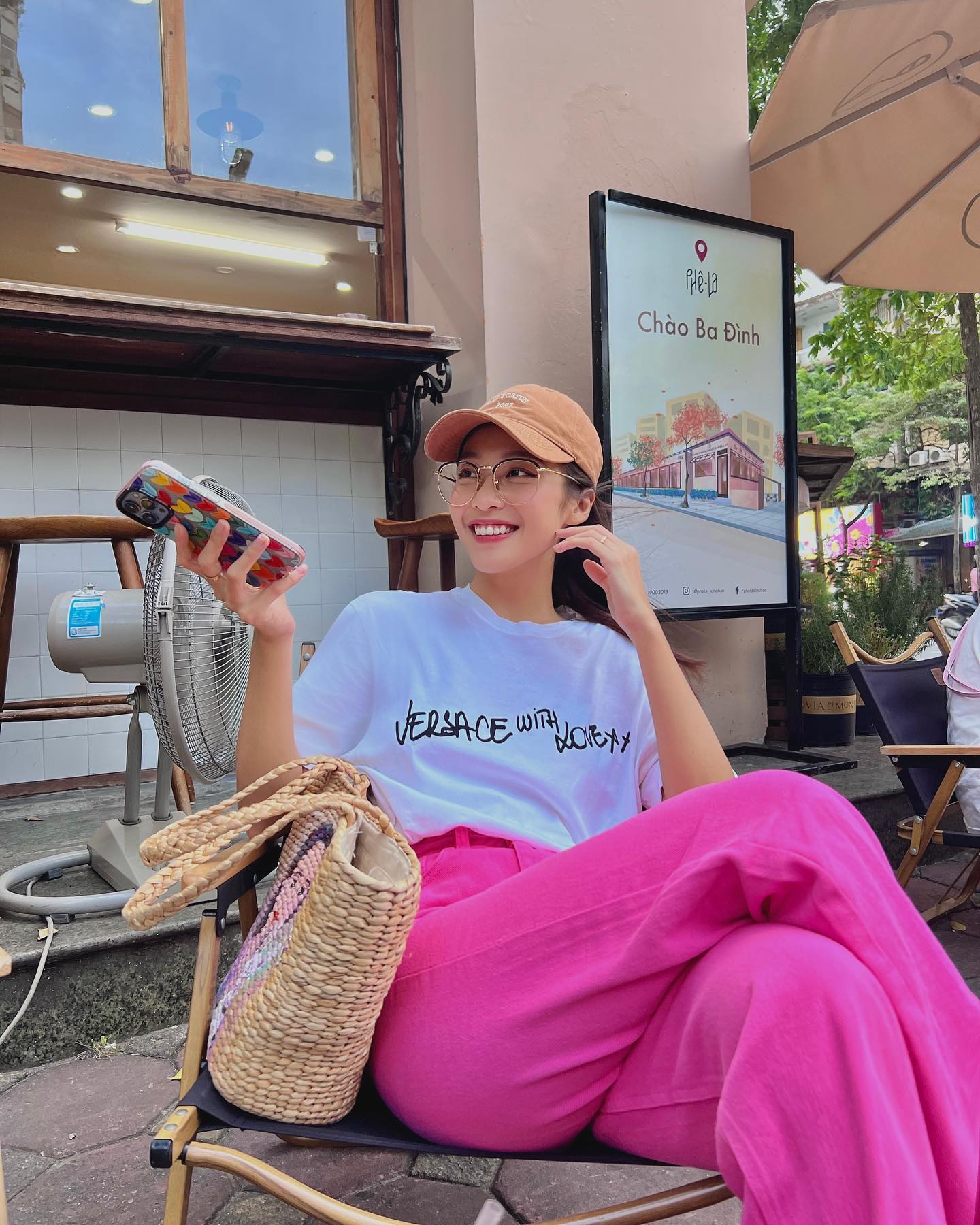 Khả Ngân gợi ý loạt cách diện đồ màu nổi sành điệu, tinh tế-2