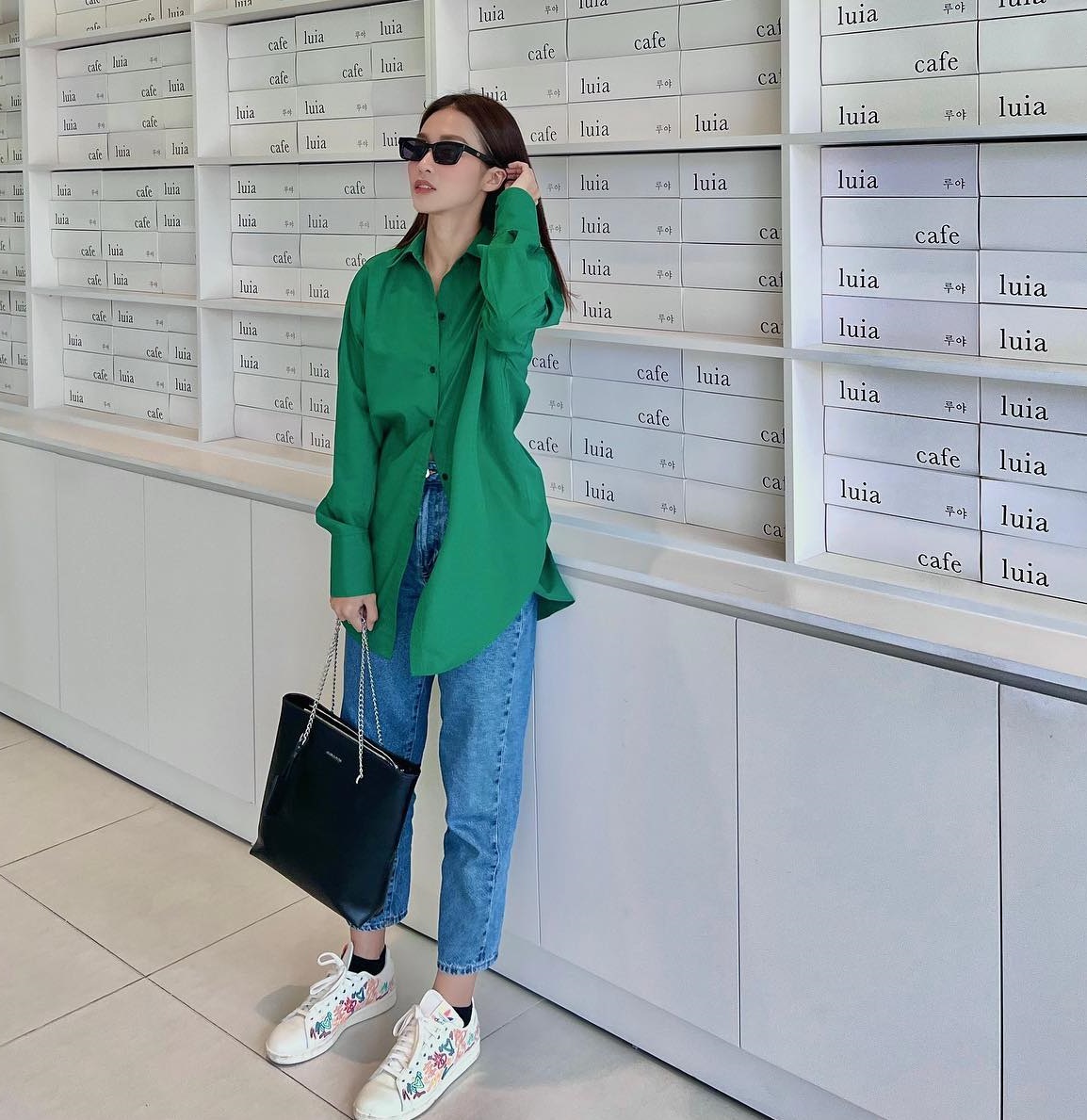 Khả Ngân gợi ý loạt cách diện đồ màu nổi sành điệu, tinh tế-3