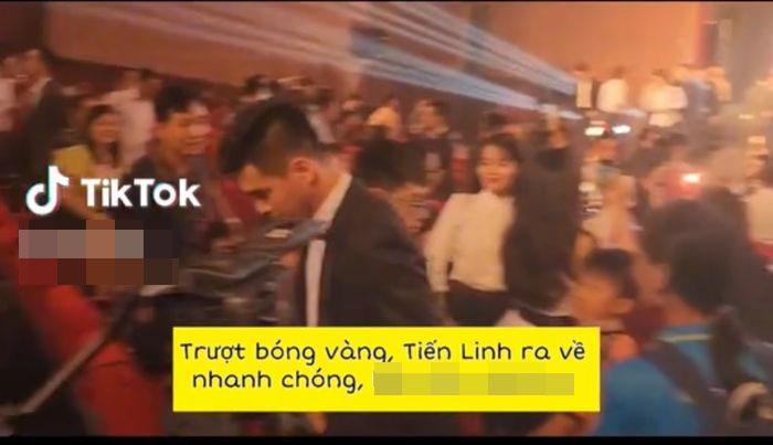 Xôn xao Tiến Linh phản ứng căng khi nhận Quả Bóng Bạc 2022-2