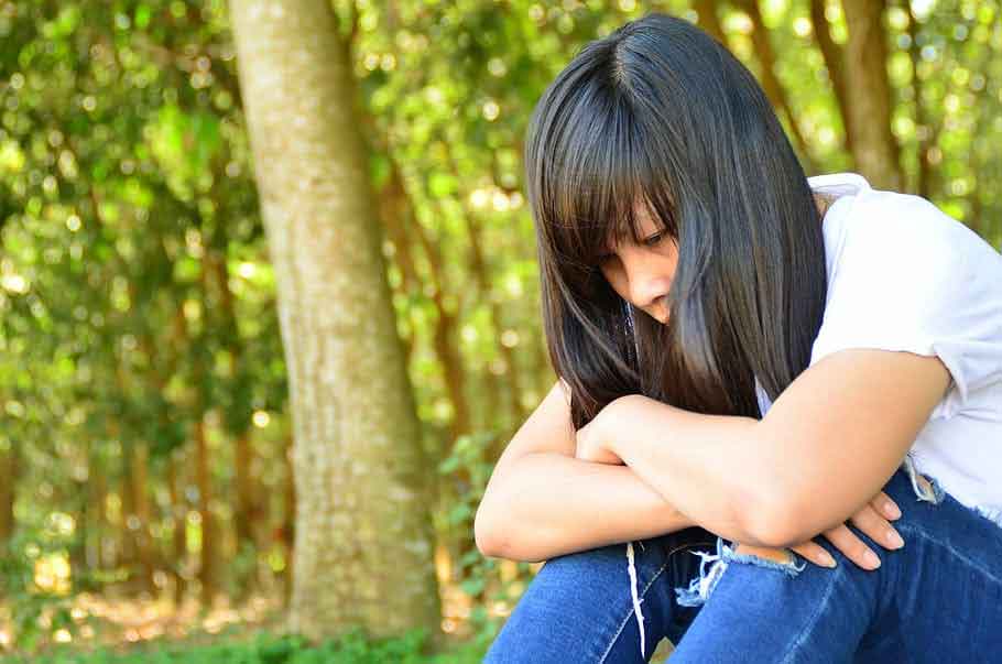 Sống ê chề vì bị em chồng phát hiện bí mật-1