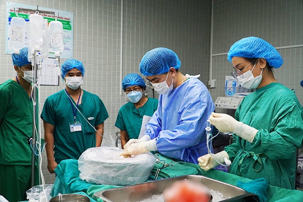 Tín hiệu đáng mừng từ bệnh nhân thứ 2 trên thế giới được ghép tim lợn-3