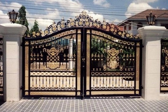 Phong thuỷ cổng nhà: Những yếu tố nào cần được gia chủ quan tâm?