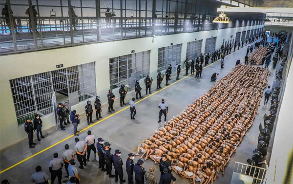 Thực trạng đáng sợ bên trong những nhà tù nguy hiểm nhất châu Mỹ-3