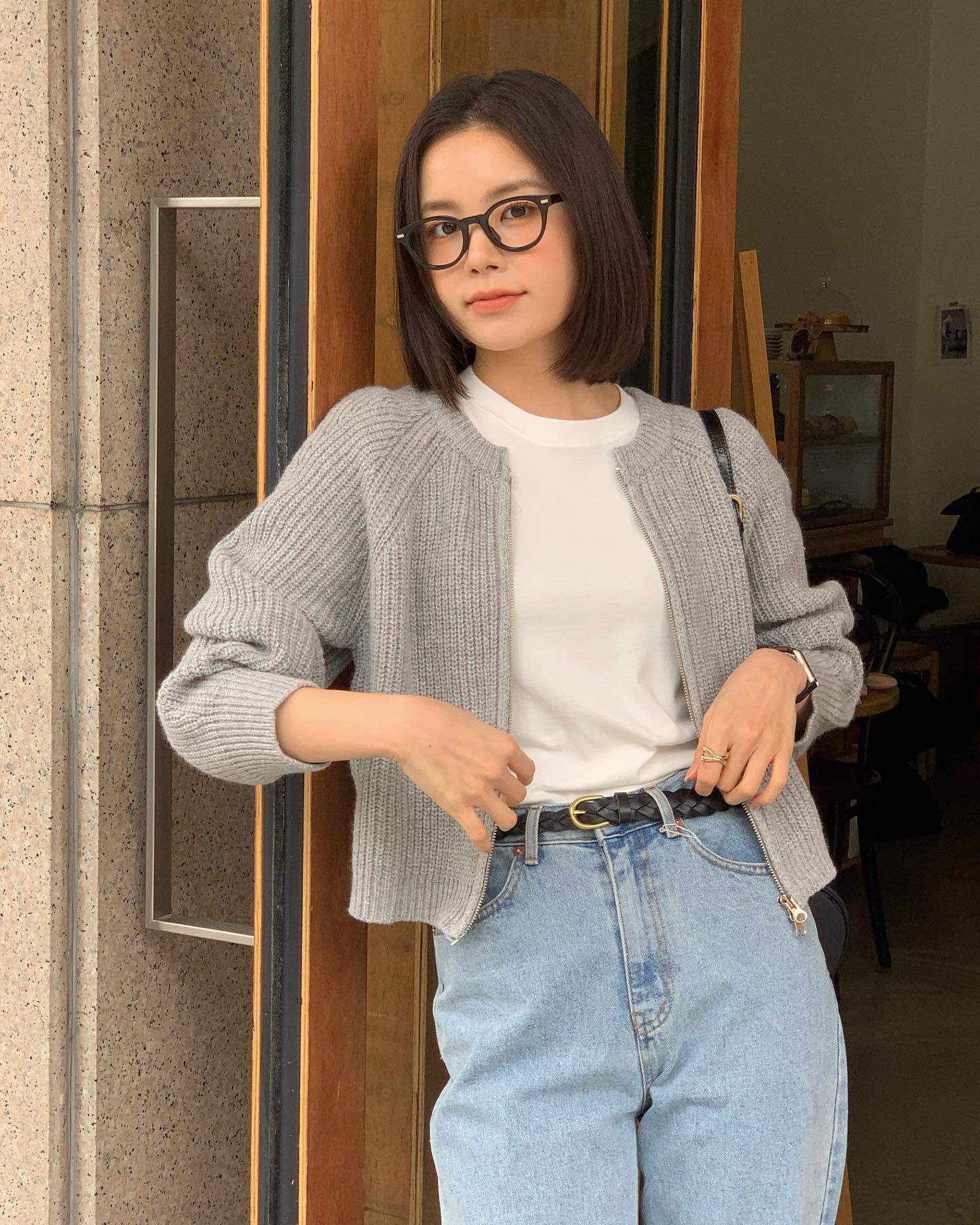 10 công thức diện quần jeans chuẩn thanh lịch cho nàng công sở-2