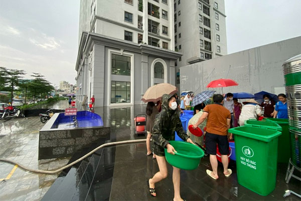 Giá nước sạch ở Hà Nội sắp tăng sau gần 10 năm bình ổn-1