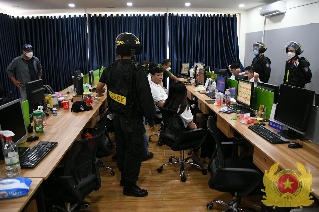 Công ty Luật vừa bị Bộ Công an triệt phá từng đòi nợ cho một ngân hàng kiểu khủng bố-1