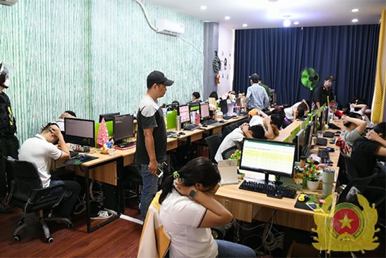 Nhân viên đòi nợ thuê đe dọa cho nổ cả trường tiểu học