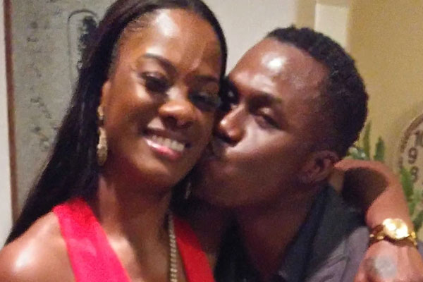 Đang bay thì phát hiện rắn hổ mang cực độc, phi công xử lý cực tỉnh táo-2