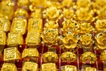 Giá vàng hôm nay 2/3: Vàng hồi phục sau tháng tồi tệ nhất kể từ giữa năm 2021-2
