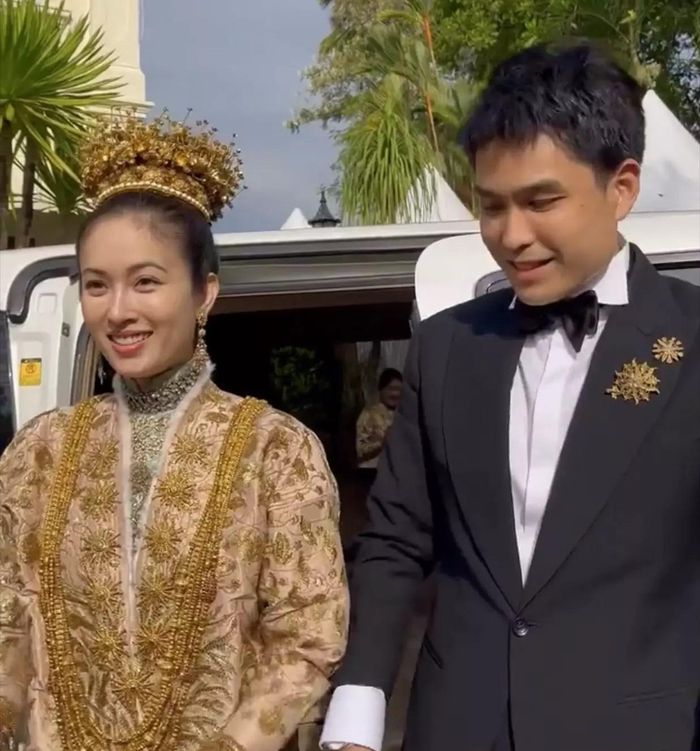 Lễ cưới Hoa hậu Chuyển giới Nong Poy và chồng doanh nhân-1