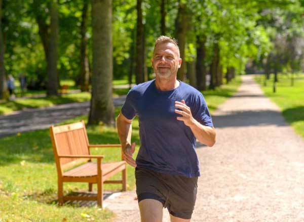 Thói quen chạy hàng ngày ảnh hưởng gì đến cơ thể bạn sau 50 tuổi?-3