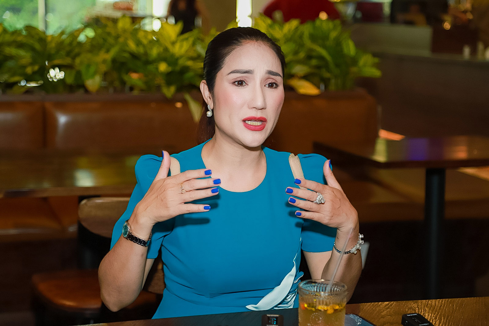 MC Cát Tường thừa nhận tôi và anh Quyền Linh có mâu thuẫn không thể giải quyết được!”-2