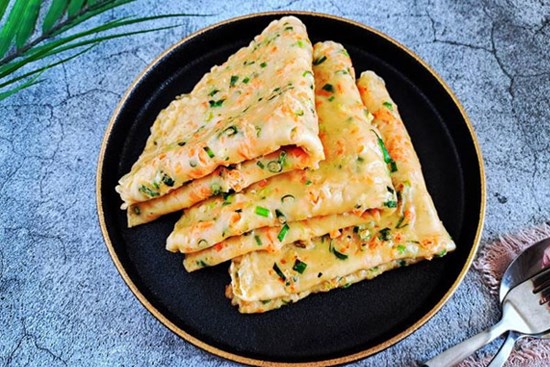 Bữa sáng lạ miệng mà lành mạnh với món bánh rau củ nóng hổi thơm ngon