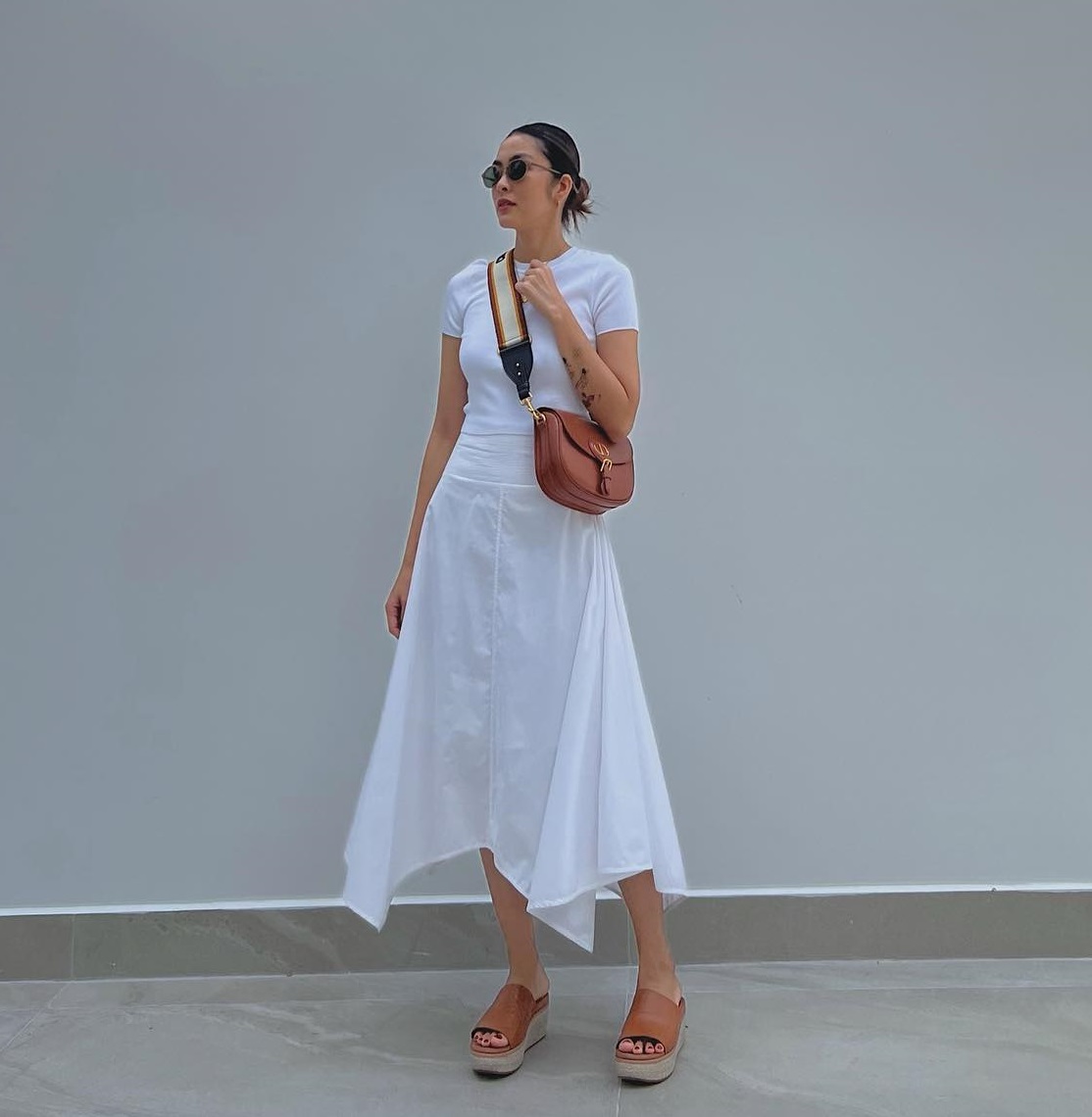 10 cách diện váy dáng dài xinh tươi của mỹ nhân Việt-2