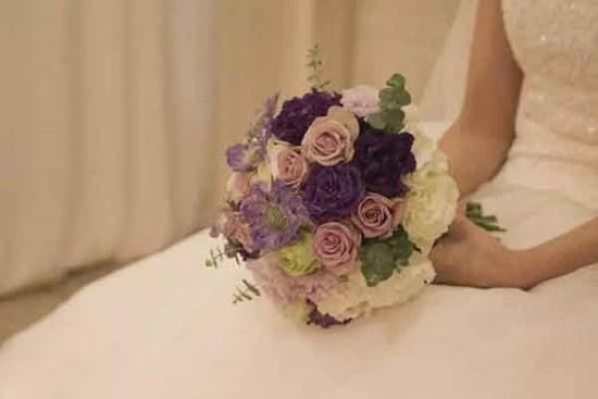 Hãnh diện vì nhà giàu, đêm tân hôn mẹ chồng đưa ra thứ khiến tôi xấu hổ