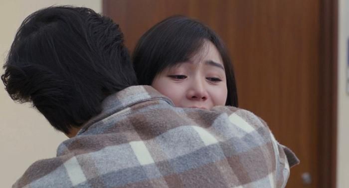 Đừng làm mẹ cáu: Lộ cảnh Quân ôm Hạnh sau khi ra khỏi phòng khám-2