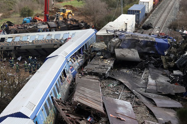Vụ tai nạn tàu hỏa thảm khốc tại Hy Lạp có lỗi con người-1