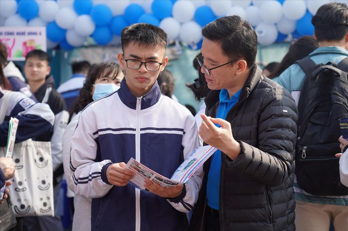 Tuyển sinh ĐH 2023: Lý do nhiều trường không mặn mà xét tuyển học bạ-1