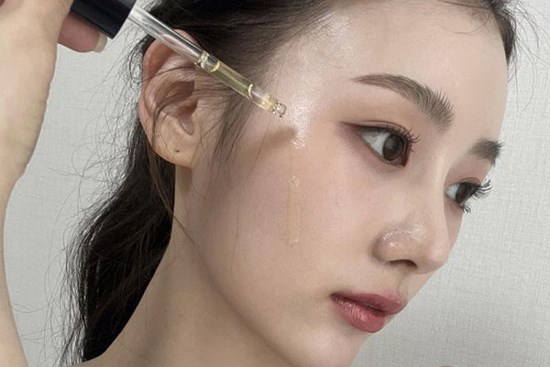 5 sai lầm skincare buổi sáng, lỗi cuối cùng dễ khiến da lão hóa 