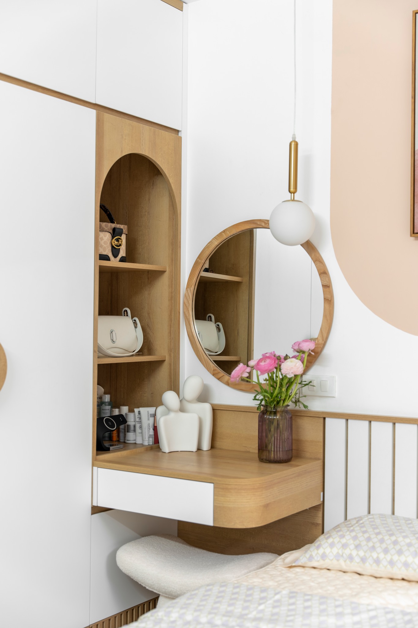 Hô biến căn tập thể cũ kỹ thành tổ ấm siêu đáng yêu, đẹp dịu dàng và ấm áp đến bất ngờ-24