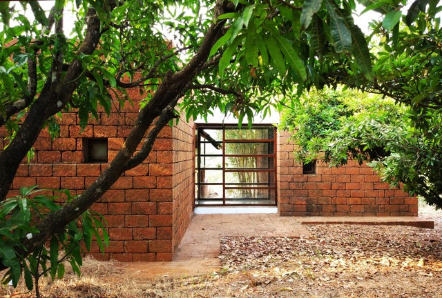 Cặp vợ chồng 60 tuổi chi 300 triệu đồng làm nhà vườn để tận hưởng tuổi già-3