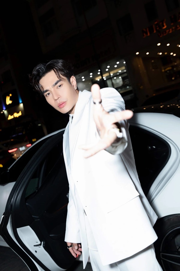 Lê Dương Bảo Lâm: Chúng tôi bao rạp coi phim, góp ý đồng nghiệp tại chỗ-2