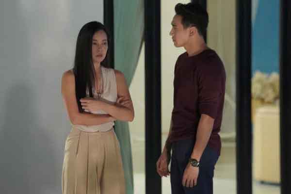 Quý cô con nhà đại gia vàng bạc khóc thầm vì quá hoàn hảo nên... ế chồng-1