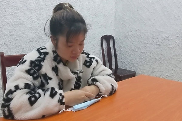 Clip: Gã đàn ông tung cước đá bé trai 6 tuổi và lý do gây phẫn nộ-1