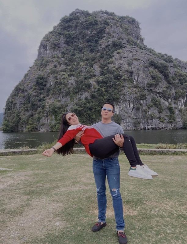 Sau 1 năm kết hôn ồn ào, cuộc sống của Vua cá Koi ra sao?-9