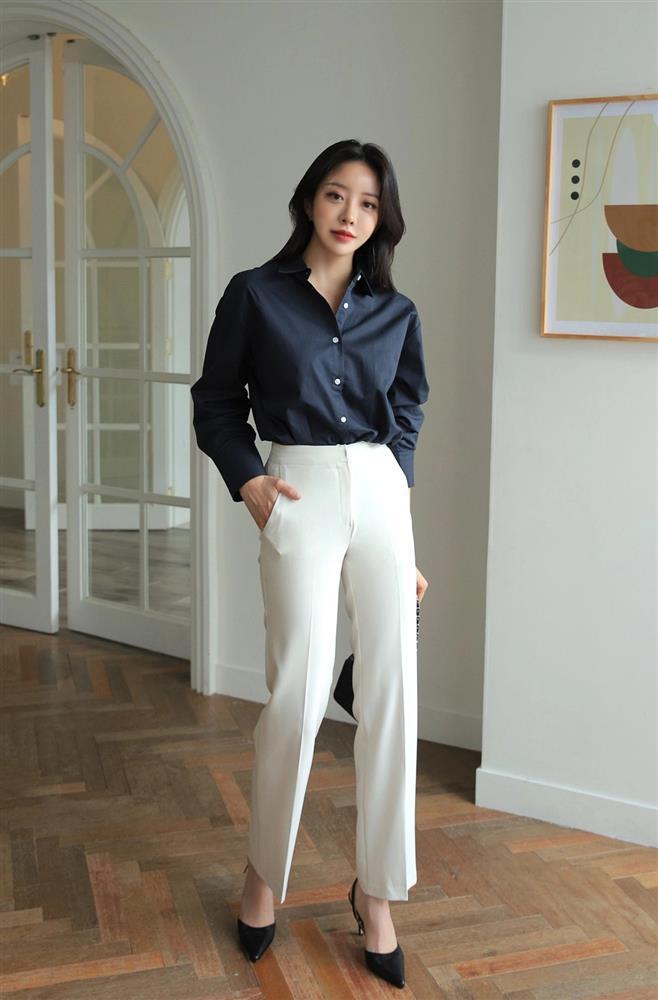 Kết hợp quần âu ống đứng với 5 kiểu áo để hack tuổi-5