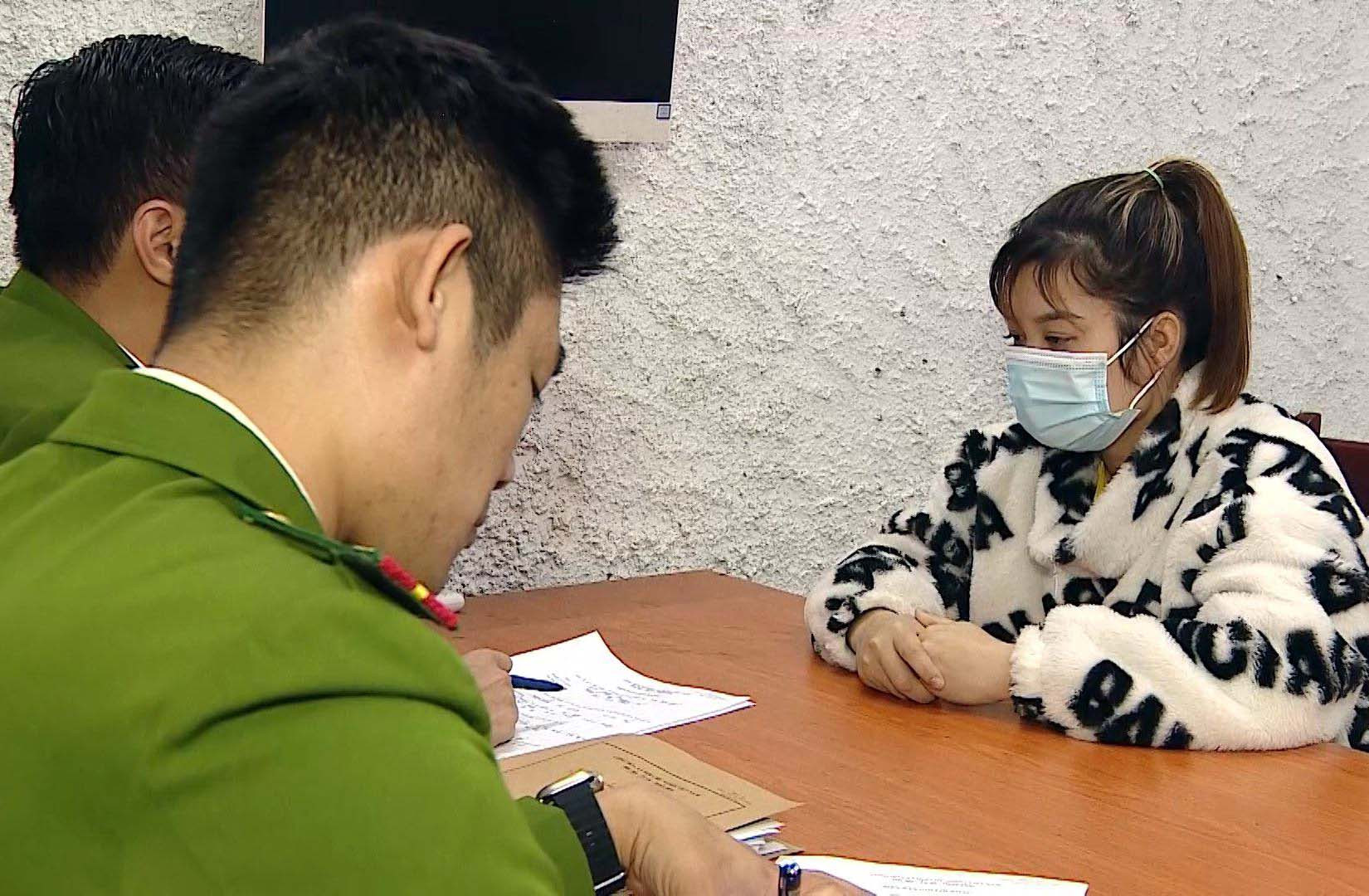 Những tình tiết lạ trong vụ 2 bảo mẫu bạo hành bé trai 17 tháng tử vong-2