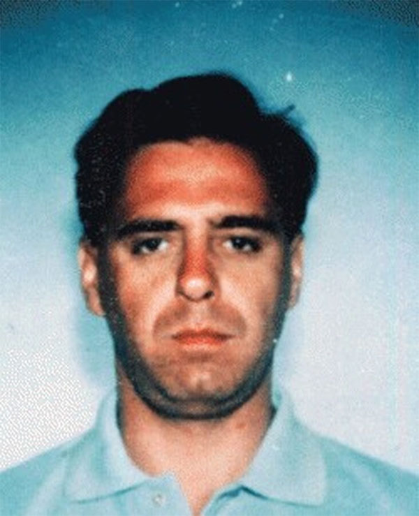 Bí ẩn vị du khách đến từ địa ngục-1