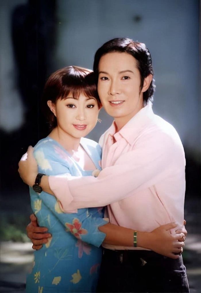 Thoại Mỹ tung ảnh thời đỉnh cao, tiễn biệt NSƯT Vũ Linh: Xót xa lắm anh ơi-4