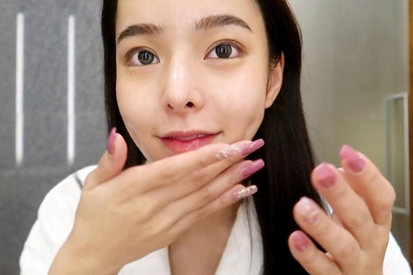 5 sai lầm khiến serum vitamin C kém hiệu quả-4