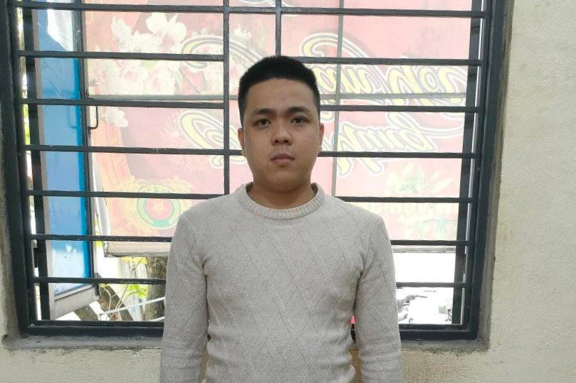 Nam thanh niên đánh nhân viên quán vì xin gửi nhờ xe không được-1