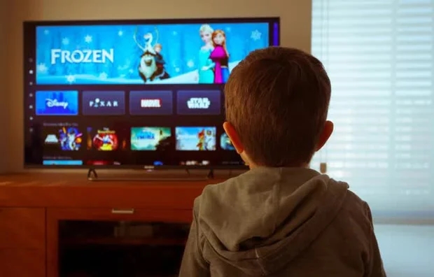 Trẻ nghiện phim hoạt hình: Chẳng cần cấm cản hay đánh mắng, cha mẹ làm theo cách này mới hữu ích gấp bội-1