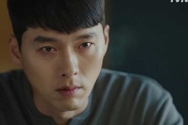 Sau khi kết hôn bố mẹ chồng đột ngột chuyển đến ở chung, trong bữa ăn, chồng tát tôi vì những lời nói của ông bà-2