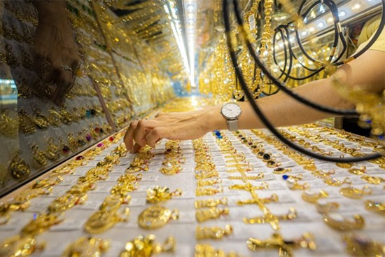 Giá vàng hôm nay 7/3: Nín thở chờ dữ liệu kinh tế mới