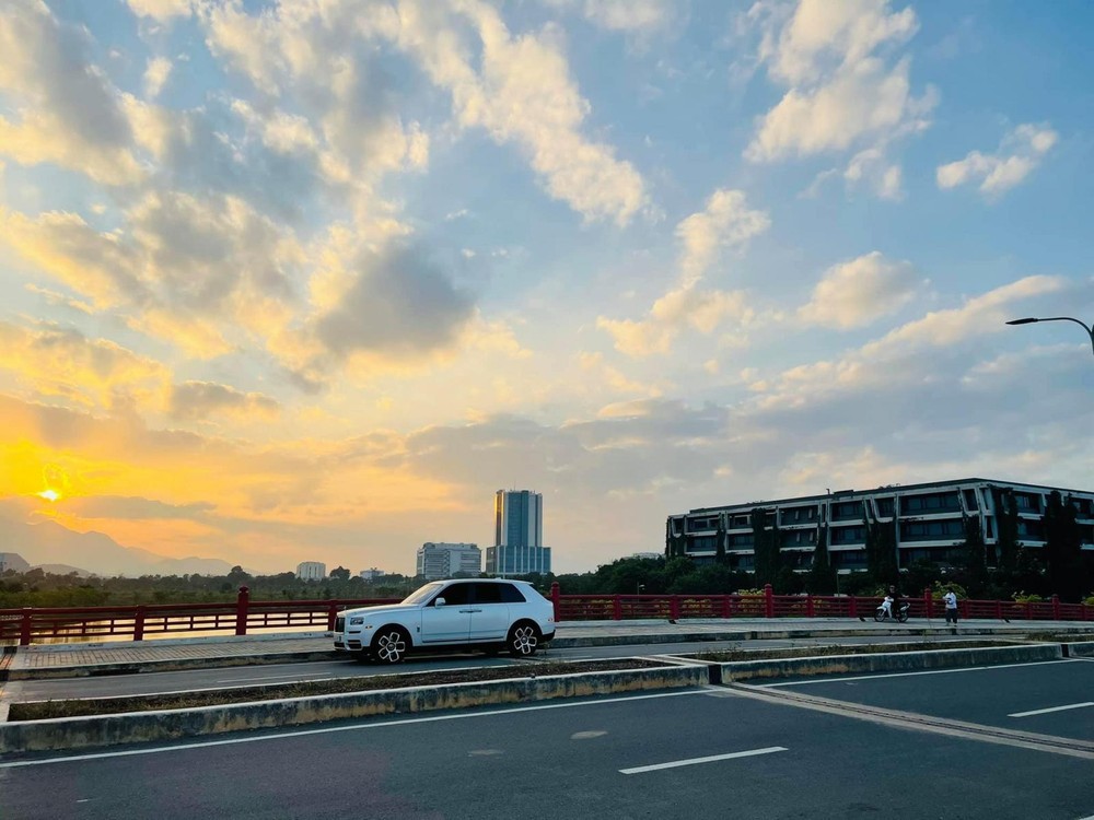 Ấn tượng với dàn xe siêu khủng, giá trăm tỷ của ông chủ F88-2