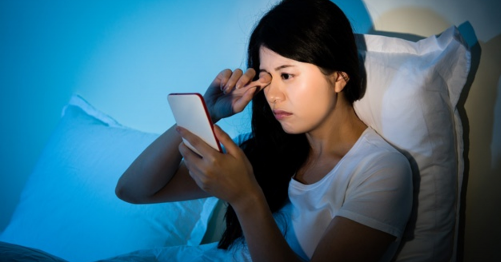 Than thở trên facebook 8/3 không có gì, 5 phút sau tiếng ting ting nhận từ người phụ nữ chồng yêu khiến tôi khóc oà-1