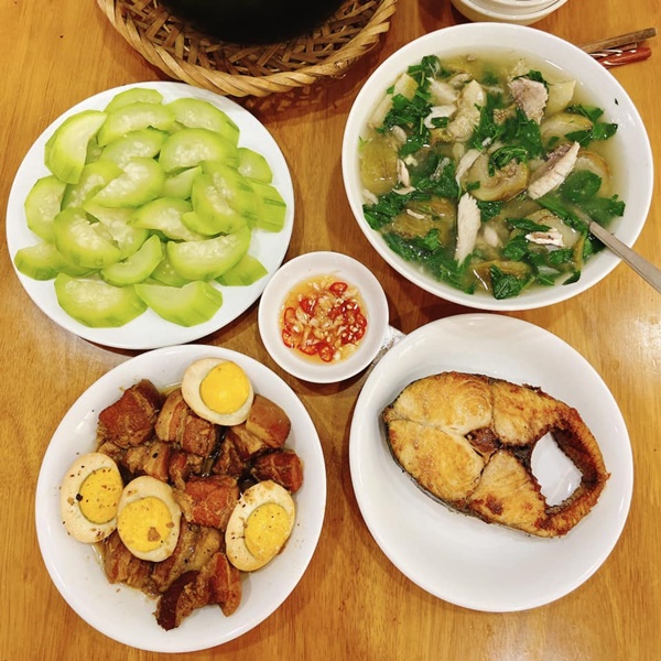 Hài lòng với cuộc sống ở nhờ, 9x tinh tế khoe loạt mâm cơm hấp dẫn chiều theo sở thích cậu mợ-6